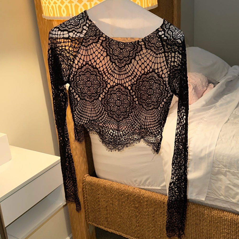 For love and lemons crop top